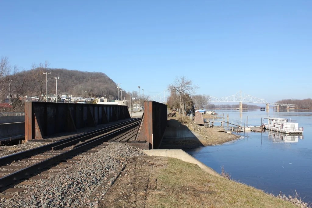 DM&E Clear Creek Bridge (Lansing)